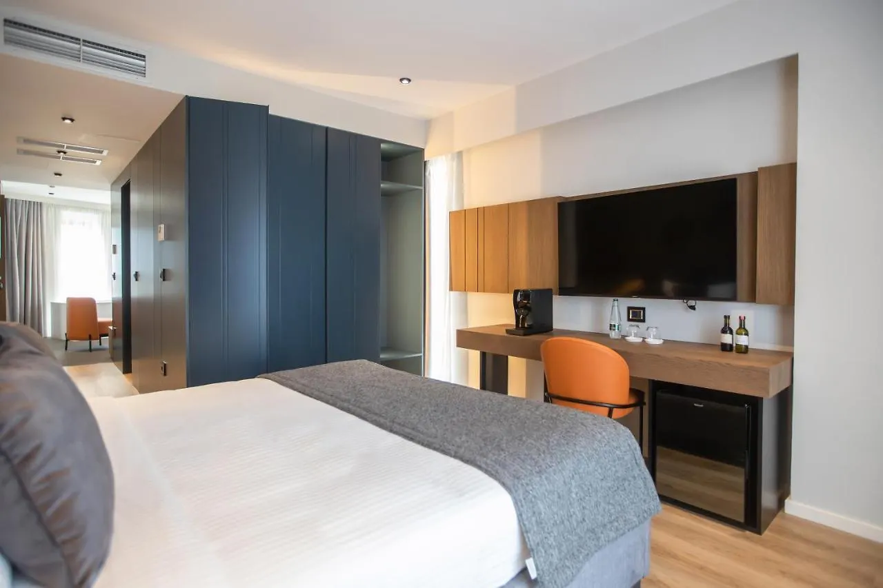 Hotel Elisa Tirana, Affiliated By Melia 4*, Tirana