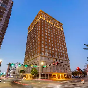 فندق Flor Downtown, Tapestry Collection By Hilton ****