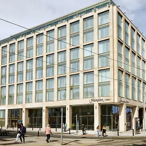 Hampton By Hilton Centre Otel